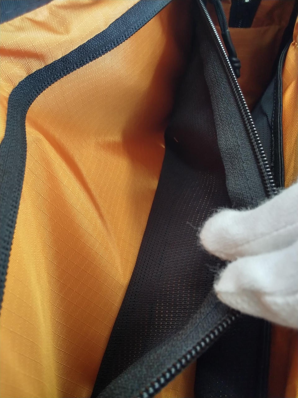 Tomtoc X-Pac Body Bag