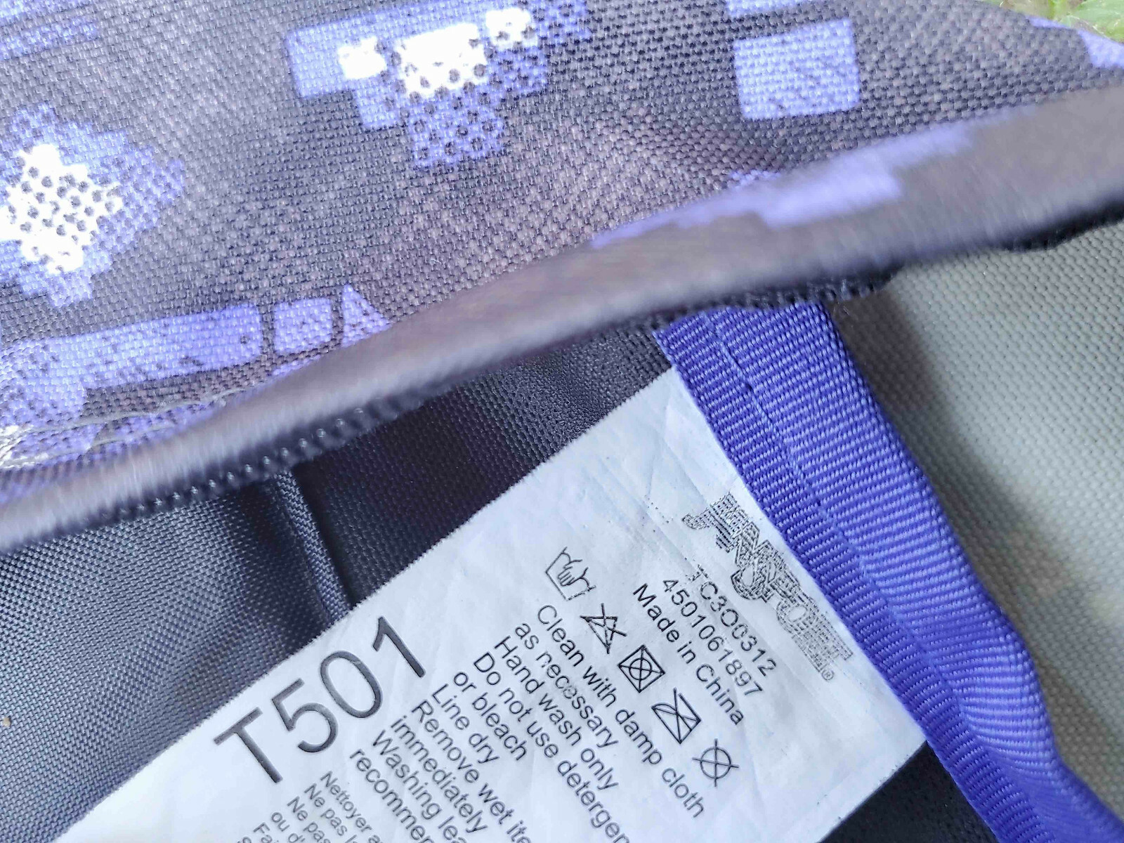 JanSport T501 Backpack Purple Schoolbag Lightweight Super Condition