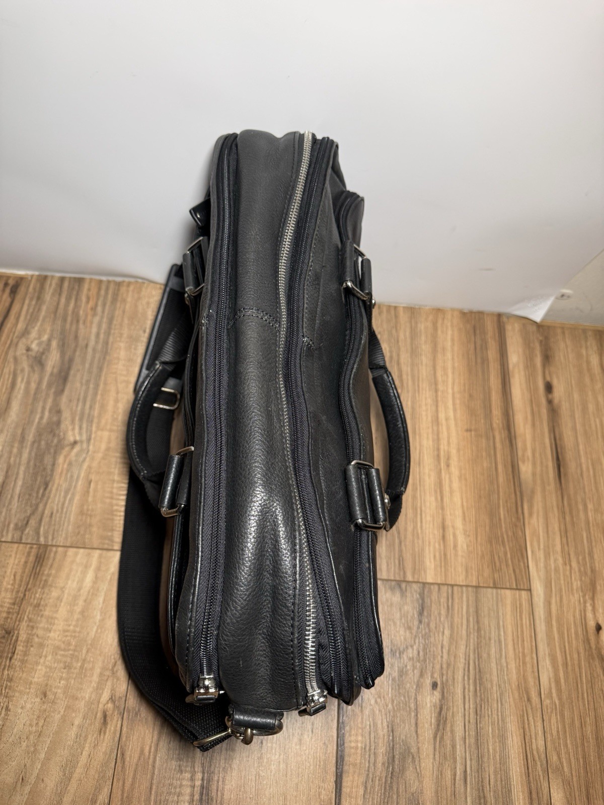 Bosca Full Grain Black Leather Monfrini Stringer Briefcase Laptop Messenger Bag