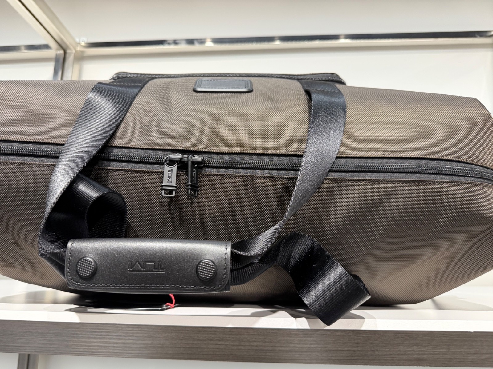NEW Tumi GEN 4.3 – 18.5” Expandable SOFT TRAVEL Satchel Duffel Bag COFFEE BROWN