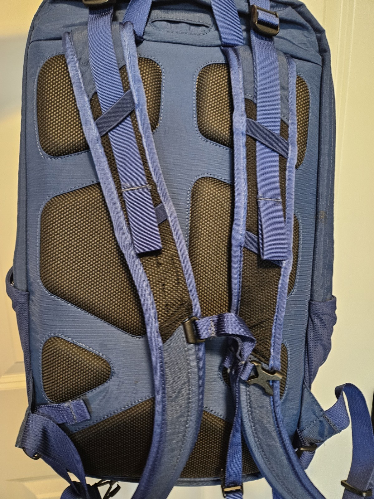 MARMOT TOOLBOX 20L BACKPACK Laptop Day Pack Commuter Bag