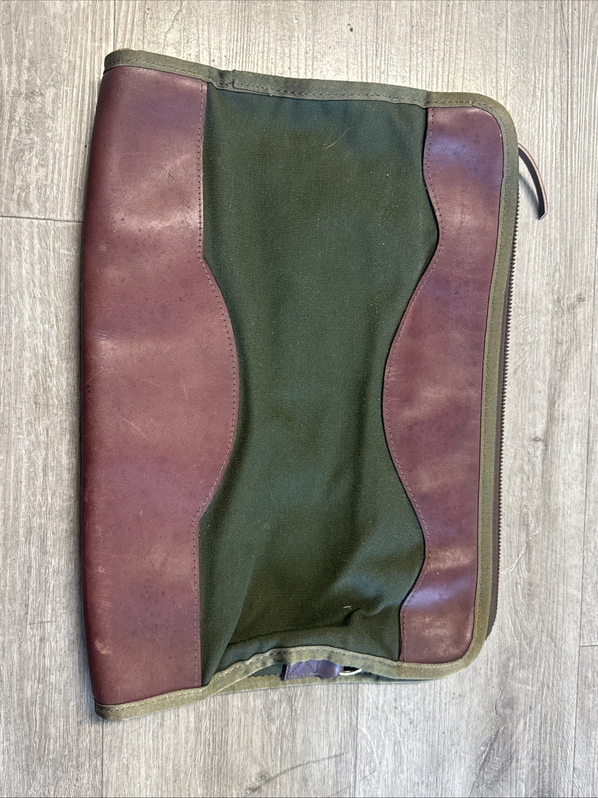 Vintage Diamond Bluff Canvas & Leather Portfolio Field Bag Green Brown Brass Zip
