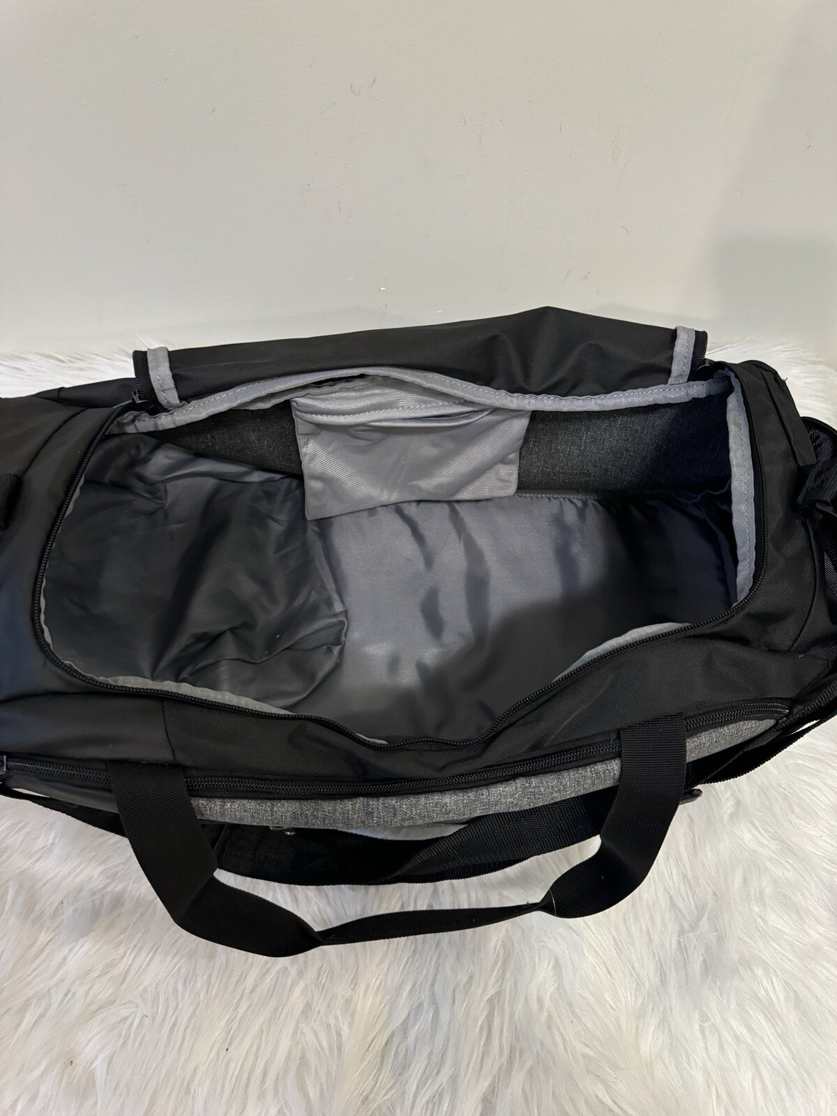UNDER ARMOUR Men’s UA Undeniable 4.0 Duffle Bag Gym Graphite / Black