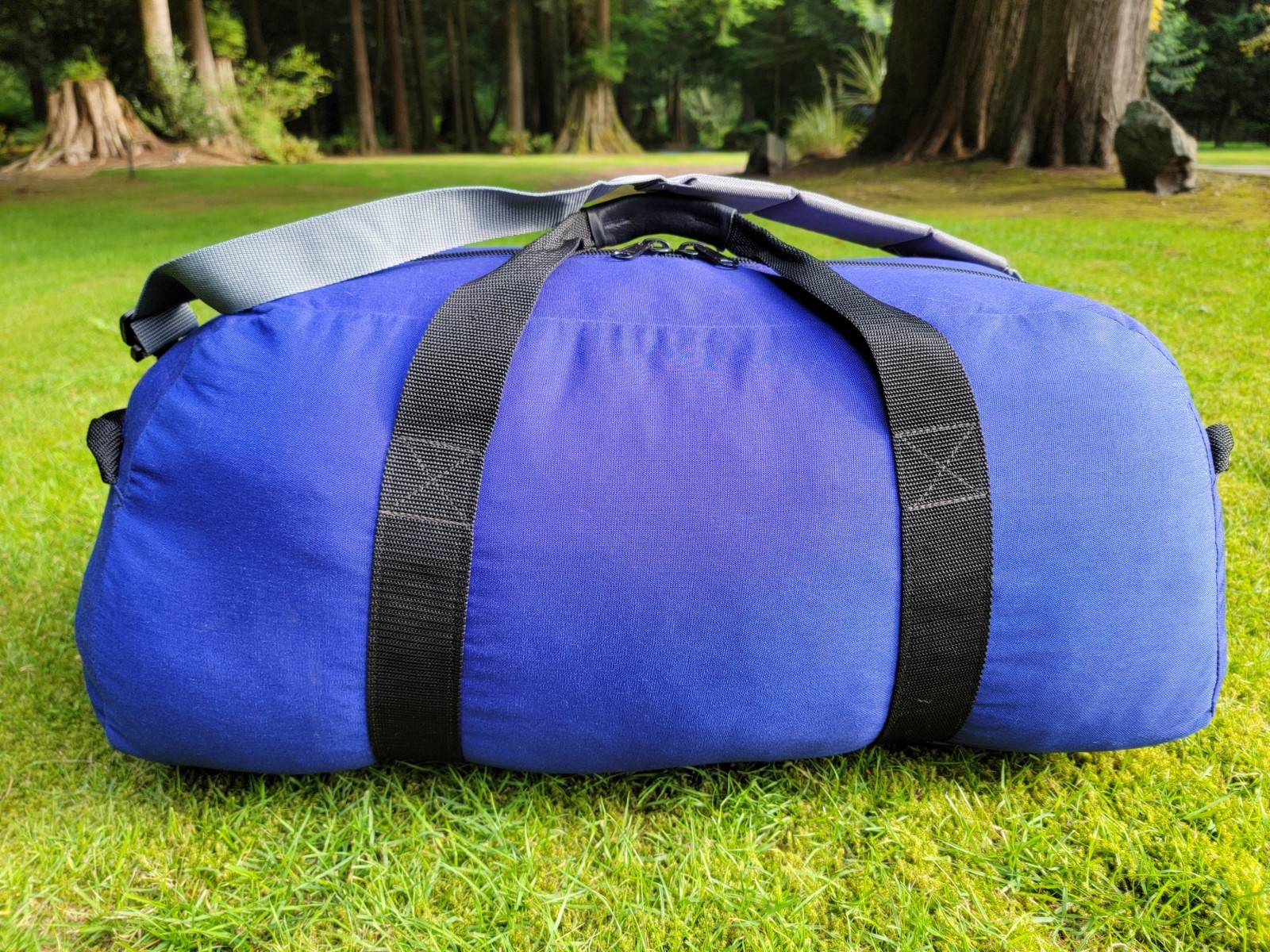 CARIBOU MOUNTAINEERING (USA) Vintage Purple Cordura 28″ Duffle Camping Gear Bag