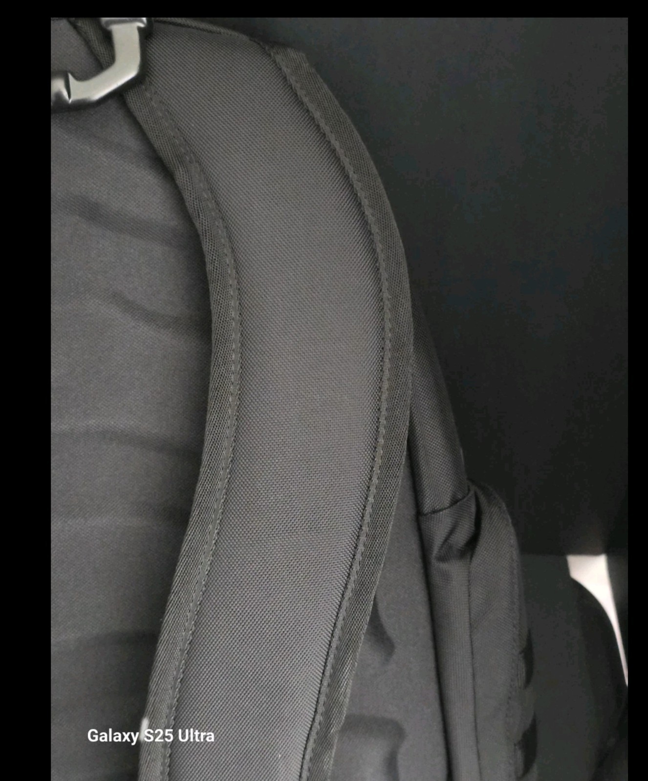 Oakley Icon 2.0 Backpack Blackout Tactical Laptop Bag Hiking Travel FOS900044