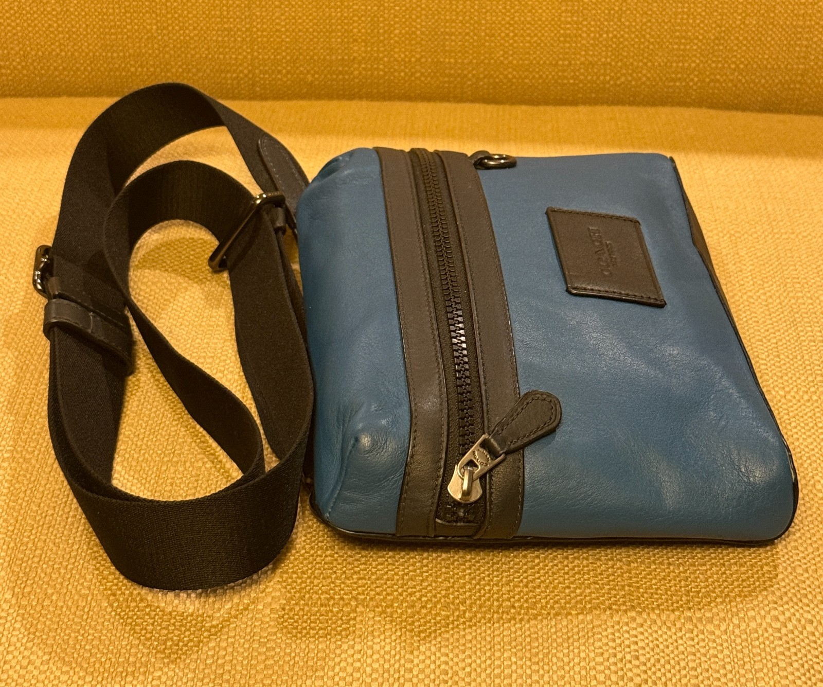 Coach New York Metropolitan Soft Courier Leather Crossbody Blue Black Colorblock