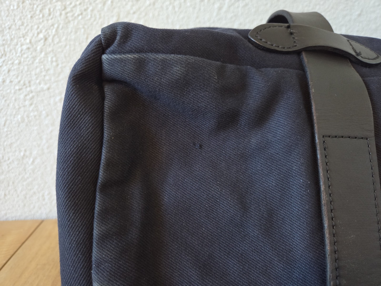 Filson Rugged Twill Medium Duffle Bag | Navy | USA Made | Old Size