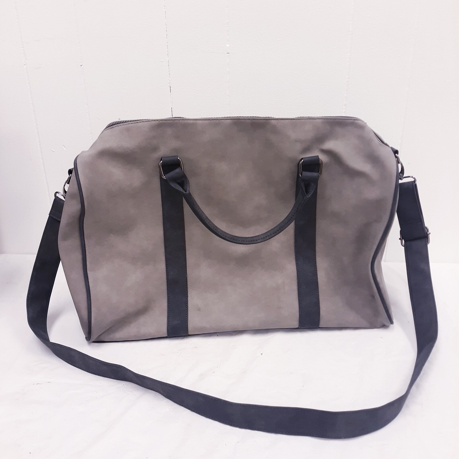 Jackson Unisex – vegan leather – Carry On Gray Grey Strap Handle Duffle Bag