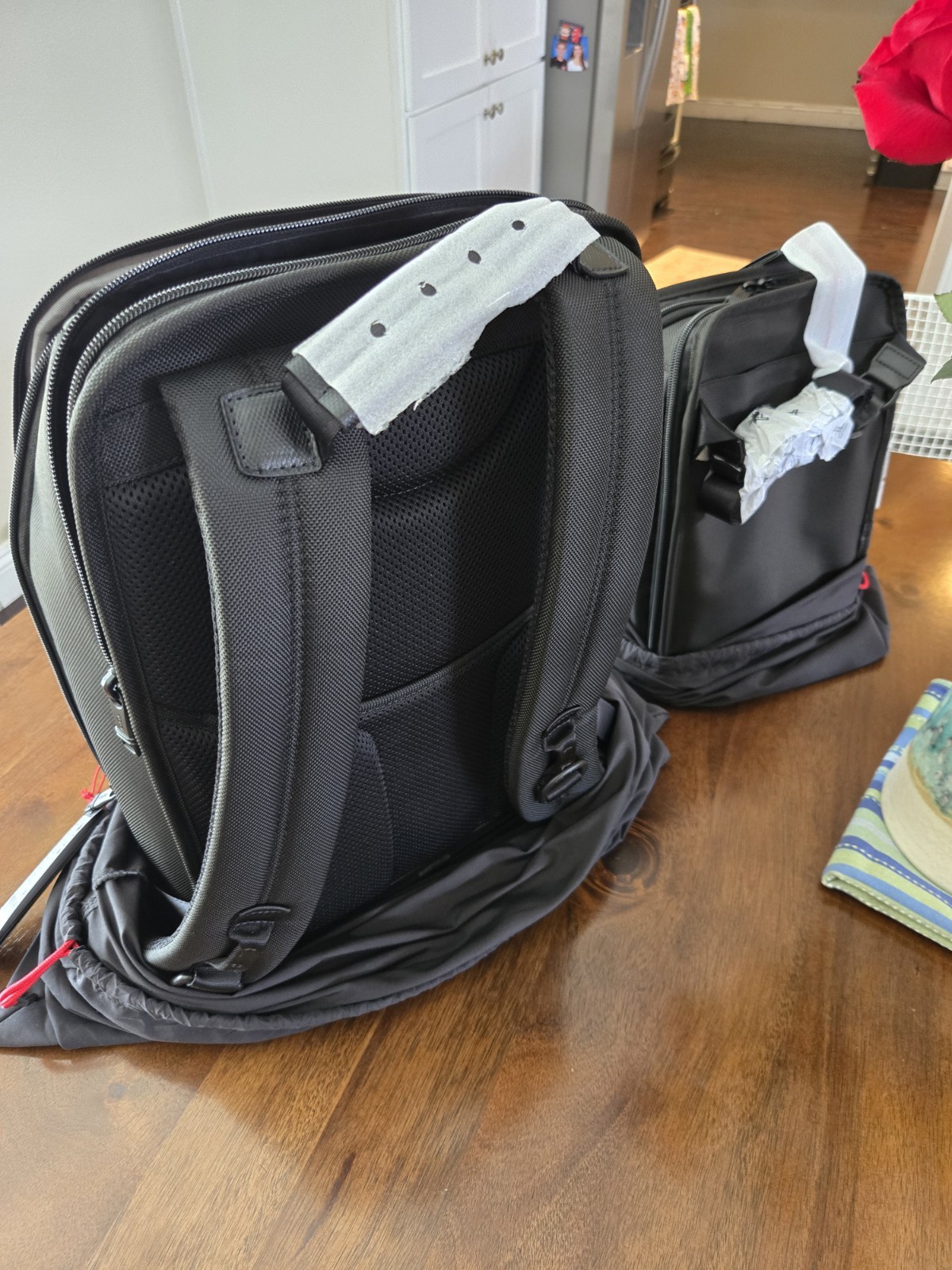 NWT TUMI ALPHA Blk Ballistic Nylon Slim Backpack+Red Pouch+Organizer Travel Tote