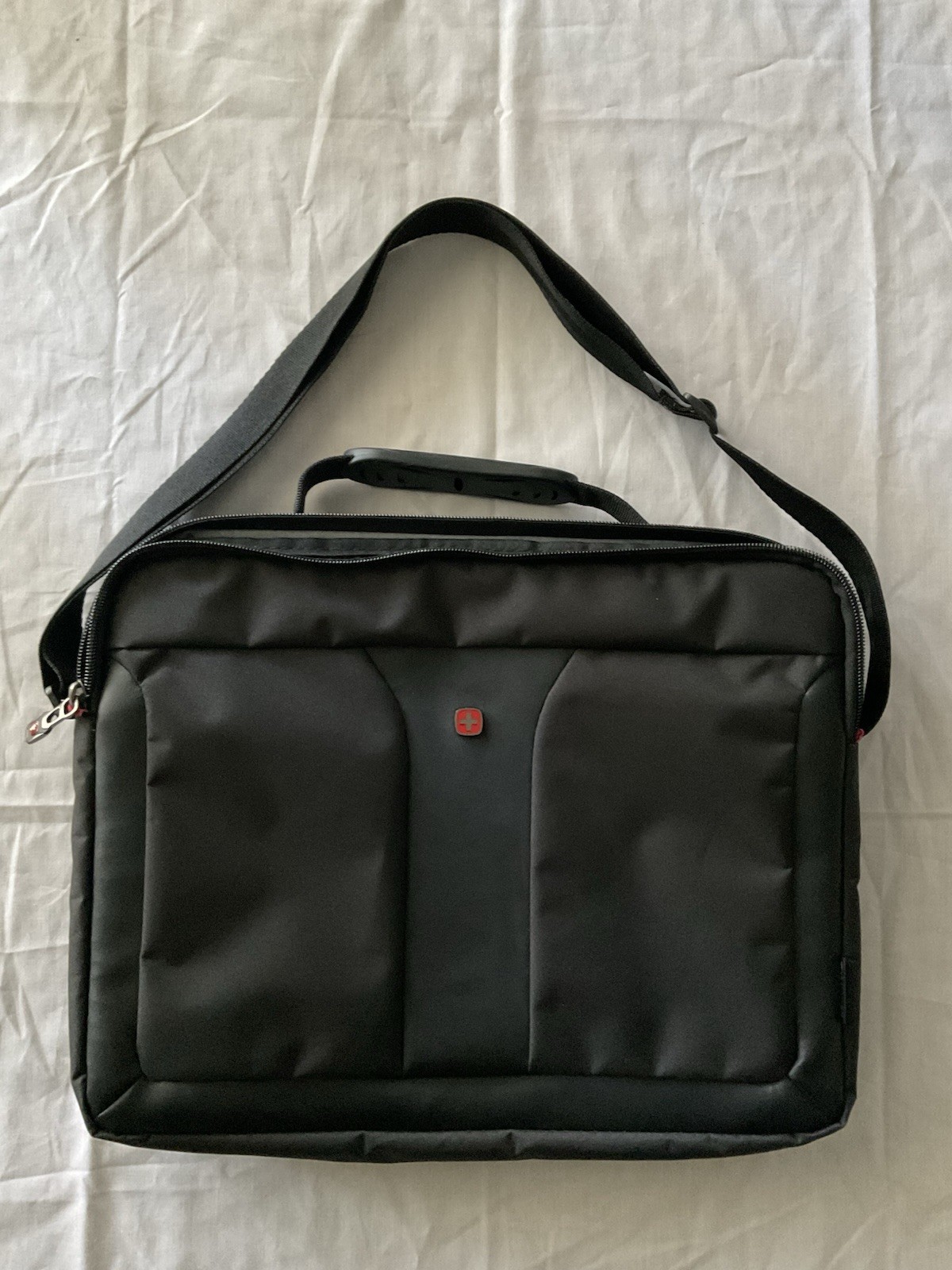 SwissGear Black Messenger Bag Laptop Case Crossbody Work Travel Shoulder Bag