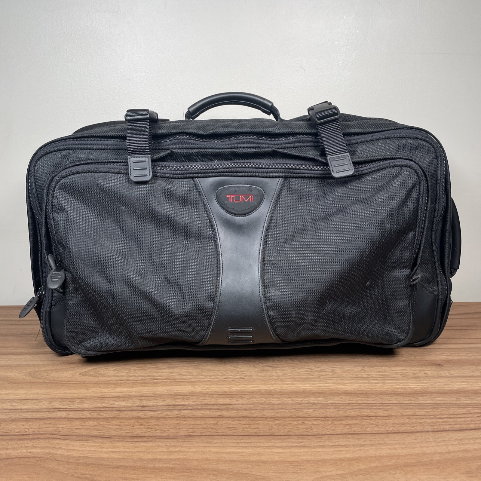 Tumi ALPHA Expansion Travel Carry On Duffle Luggage Weekender Black 22×14