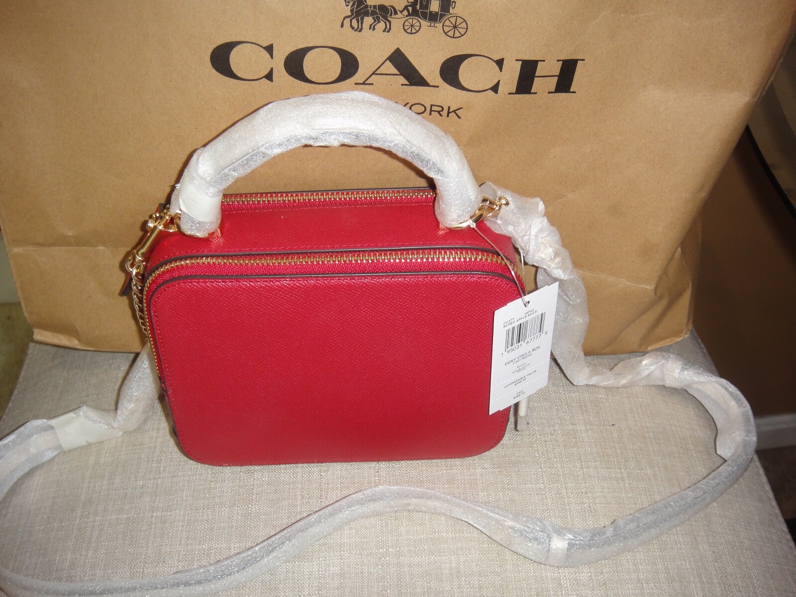 NEW COACH DISNEY CRUELA BOX APPLE MULTI CROSSBODY BAG.$398.00.MSRP 100%Authentic