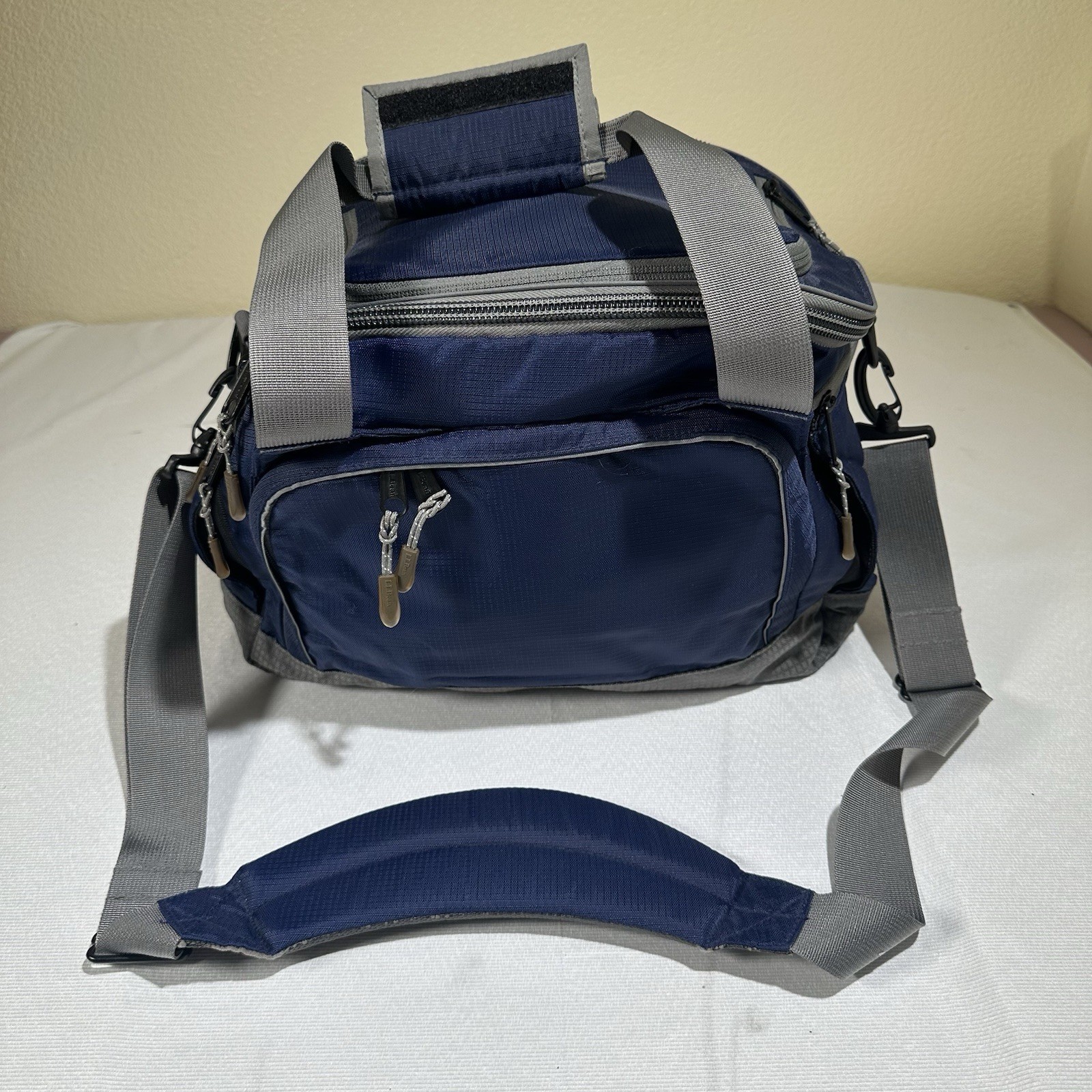 LL Bean Adventure Duffle Small Travel Bag Blue & Grey Cooler w insulated Pocket
