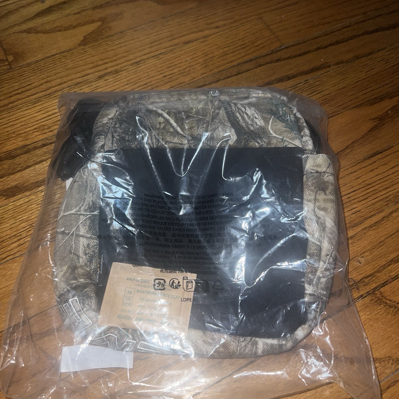 In-Hand Supreme Denim Shoulder Bag FW25 Real Tree Camo Size: One Size