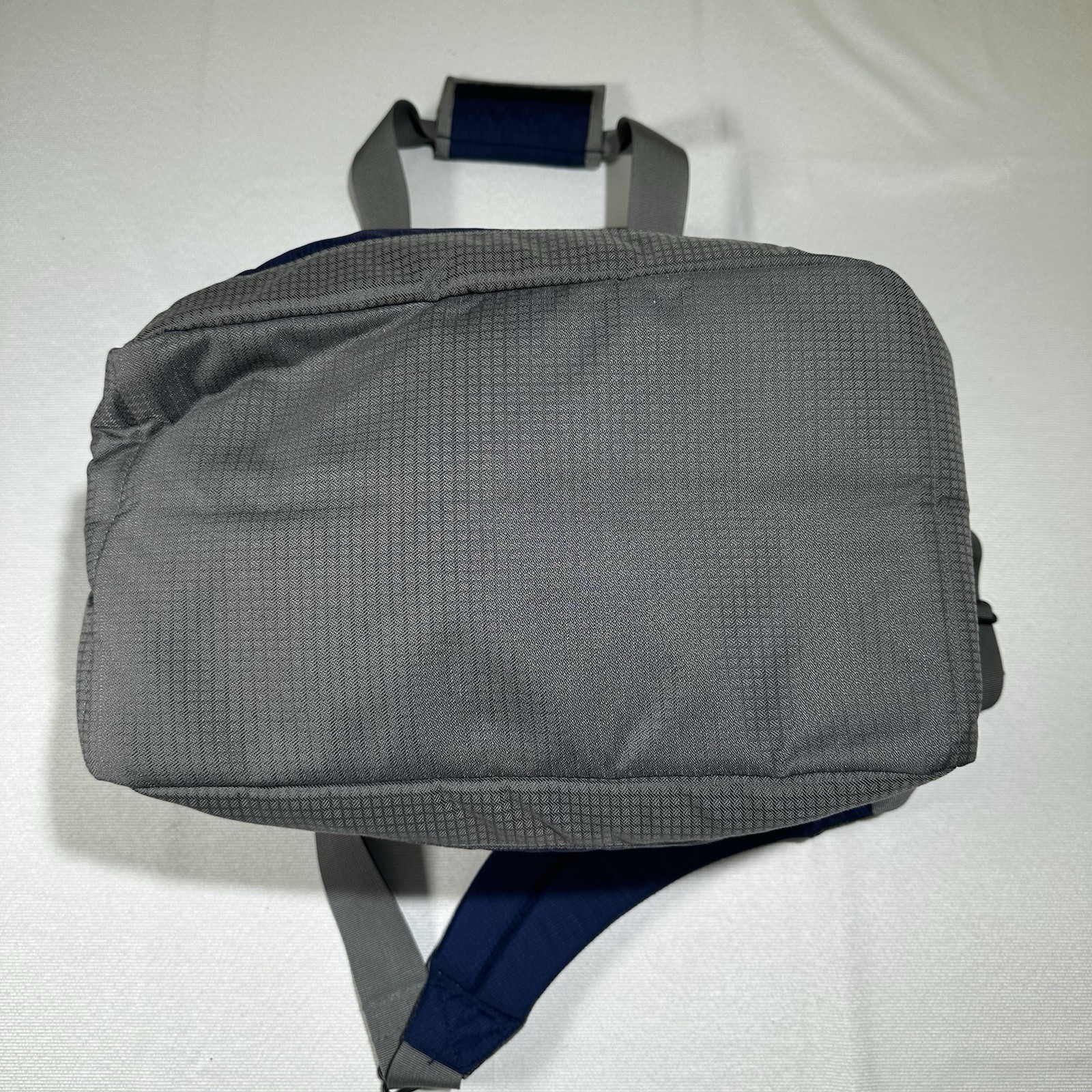 LL Bean Adventure Duffle Small Travel Bag Blue & Grey Cooler w insulated Pocket
