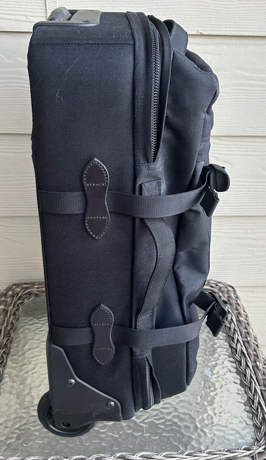Excellent FILSON Dryden 2-Wheel 22″ Carry-On Luggage Bag Canvas + Leather