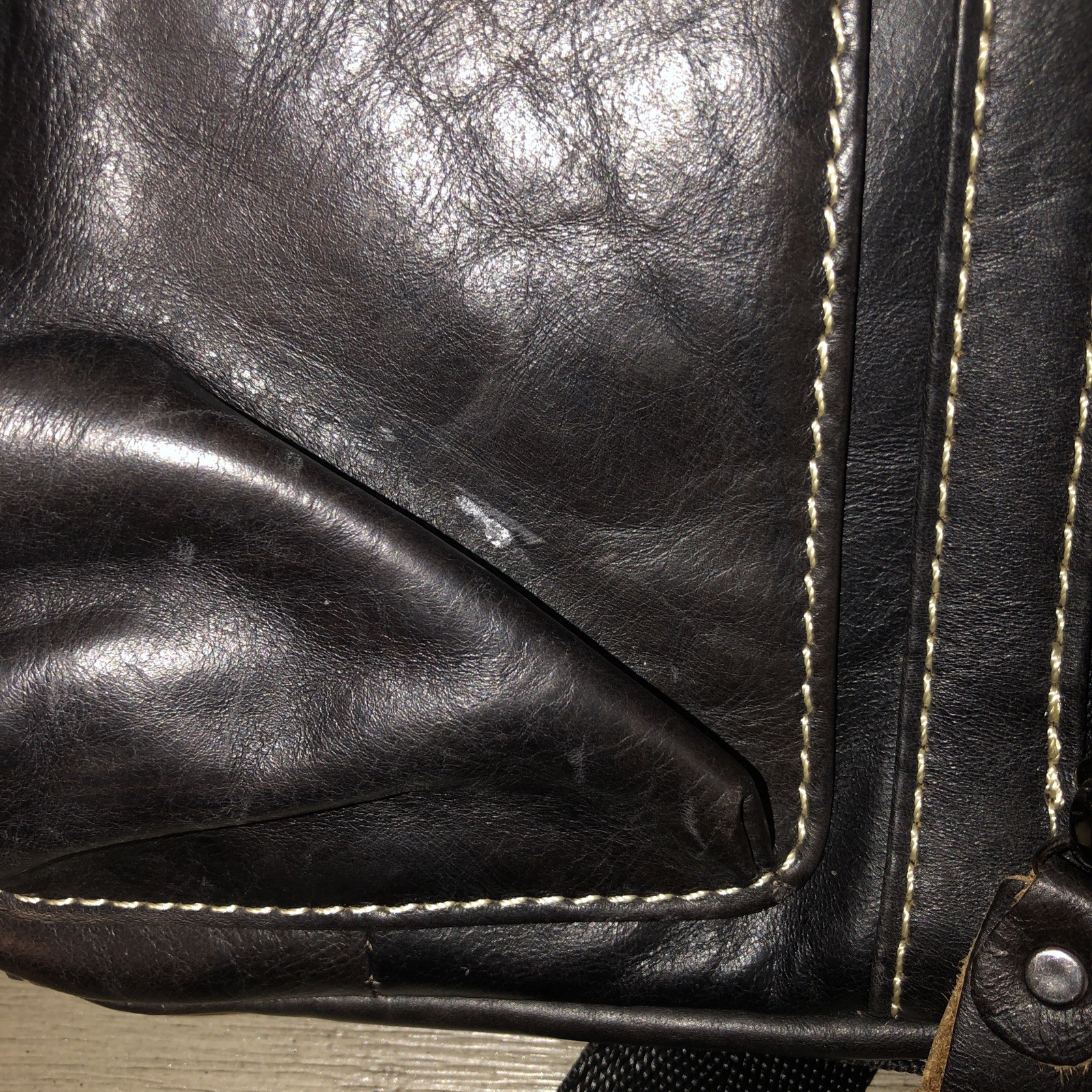 BULLCAPTAIN Leather Men Shoulder Bag Small Men Bag Vintage Casual Bag 9″