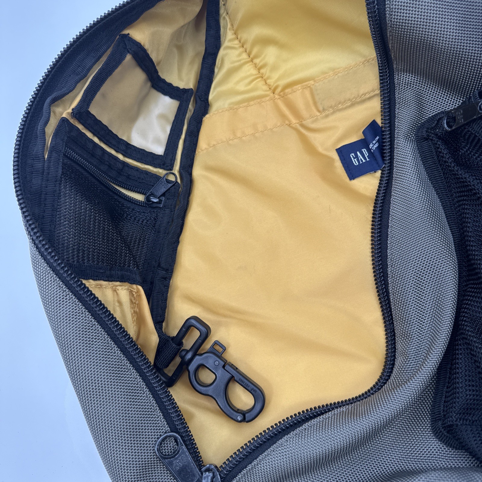 Vtg GAP 2001 Sling Bag Y2K Single Strap Crossbody Shoulder Backpack Gray Bag