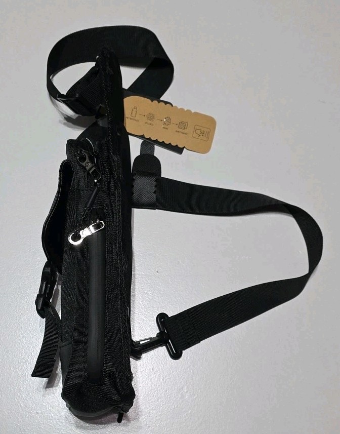 True Religion Brand Jeans Yeta 2.0 Black Sling Crossbody Bag – Unisex NWT