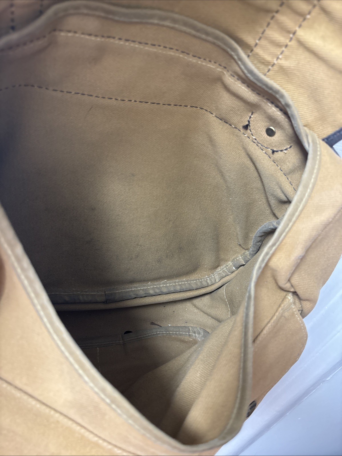 Filson Rugged Twill Field Bag | Medium – 14L | Tan
