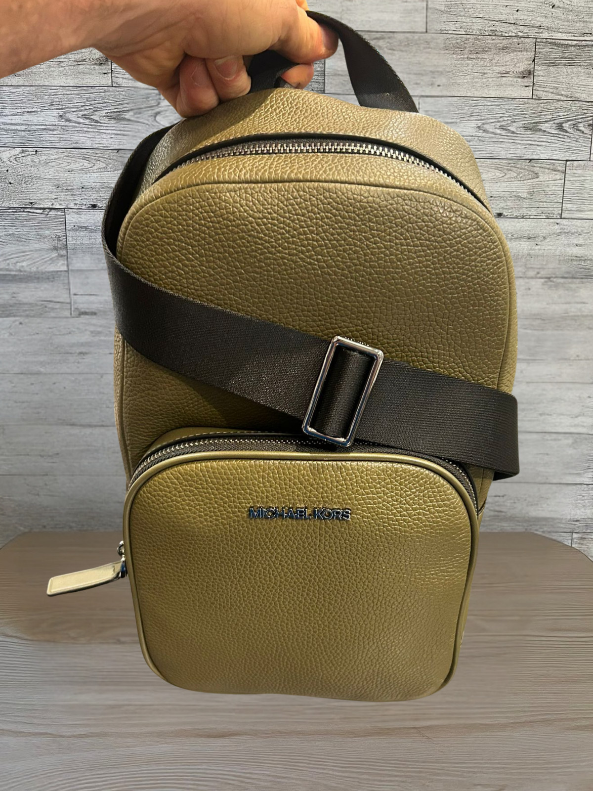 Michael Kors Cooper Men Leather Green Commuter Crossbody Zip Pack Sling Bag MK