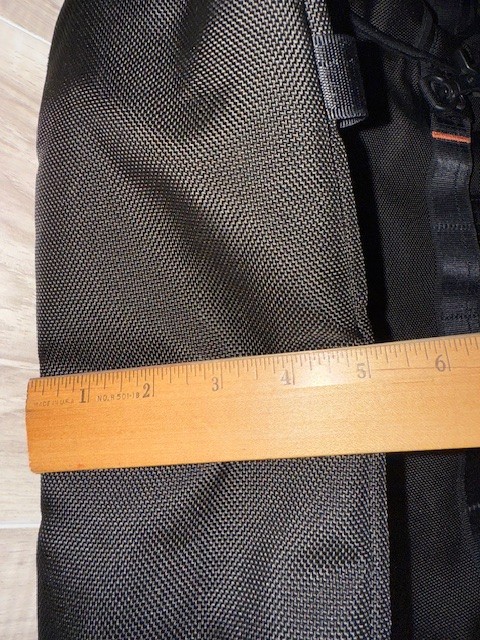 Tumi T-Tech Essential Gear Crossbody/Shoulder Laptop Messenger Bag