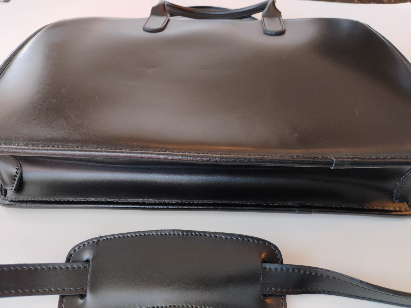 NWOT Jack Georges Leather Briefcase Milano Collection Black 15.5×10.5 Read, USA