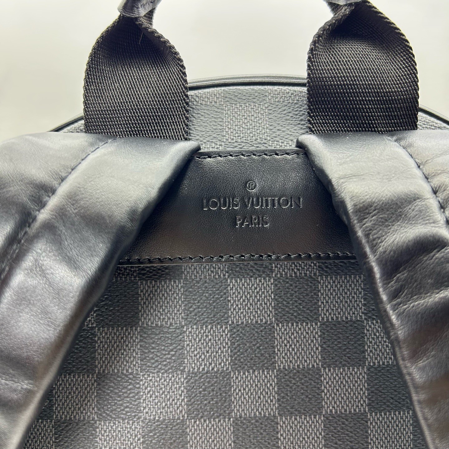 Louis Vuitton Pre-Owned Authentic Josh Backpack Black N40365 30x40x12cm