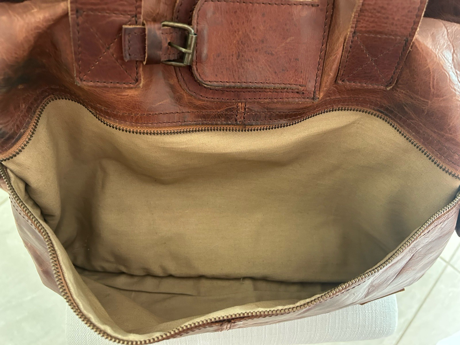 MAHI Leather Duffle Distressed