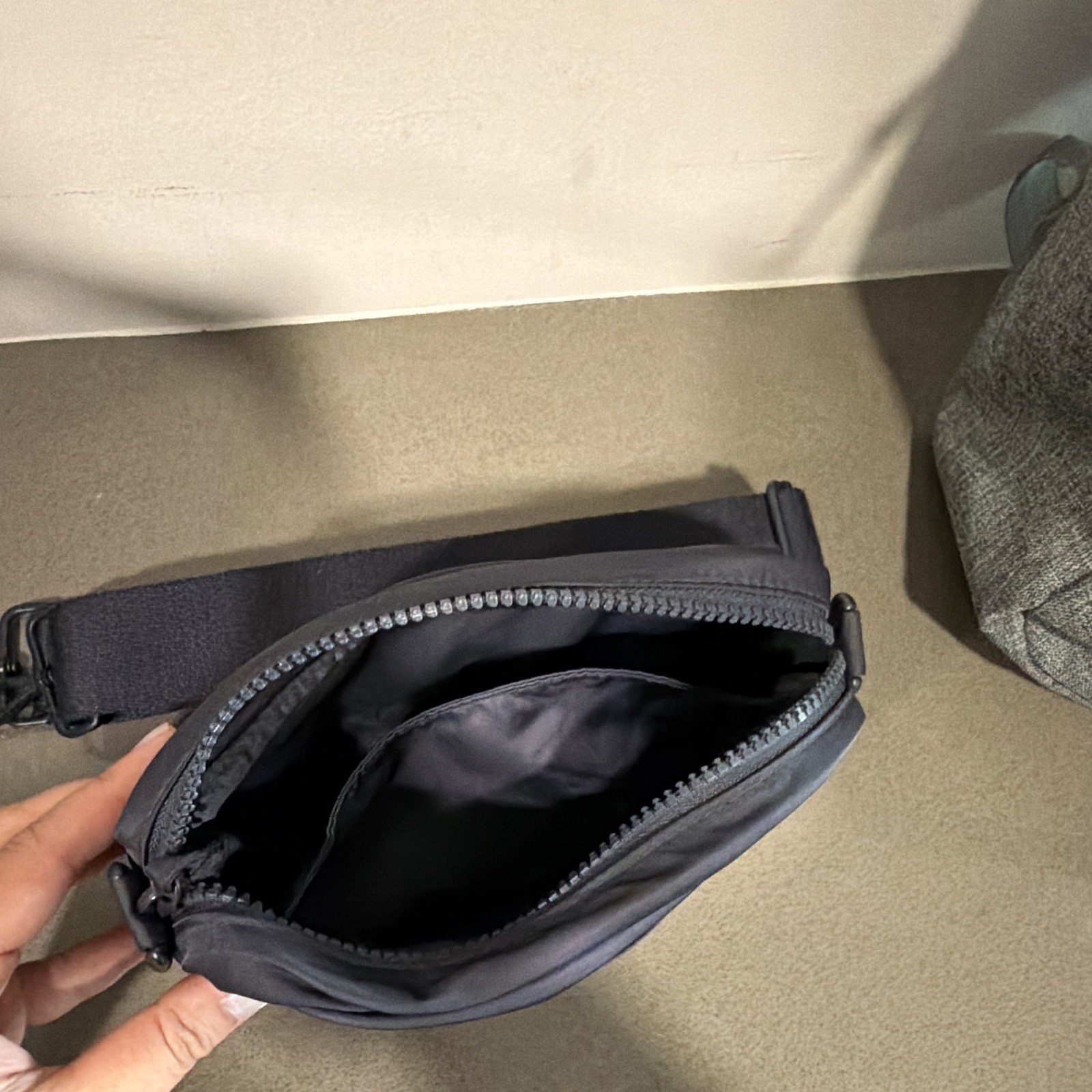 Navy Madewell Small Crossbody Zip Top Snap Flap Pocket Adjustable Shoulder Strap