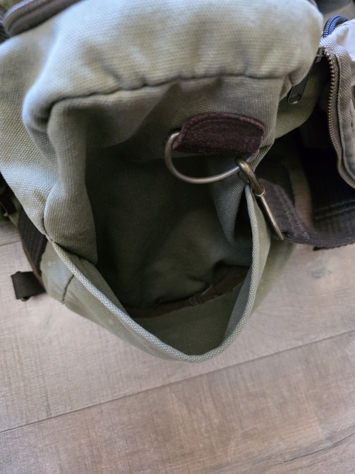 Brixton Bixby Convertible Canvas Duffle/Backpack 100% Cotton Canvas Brown