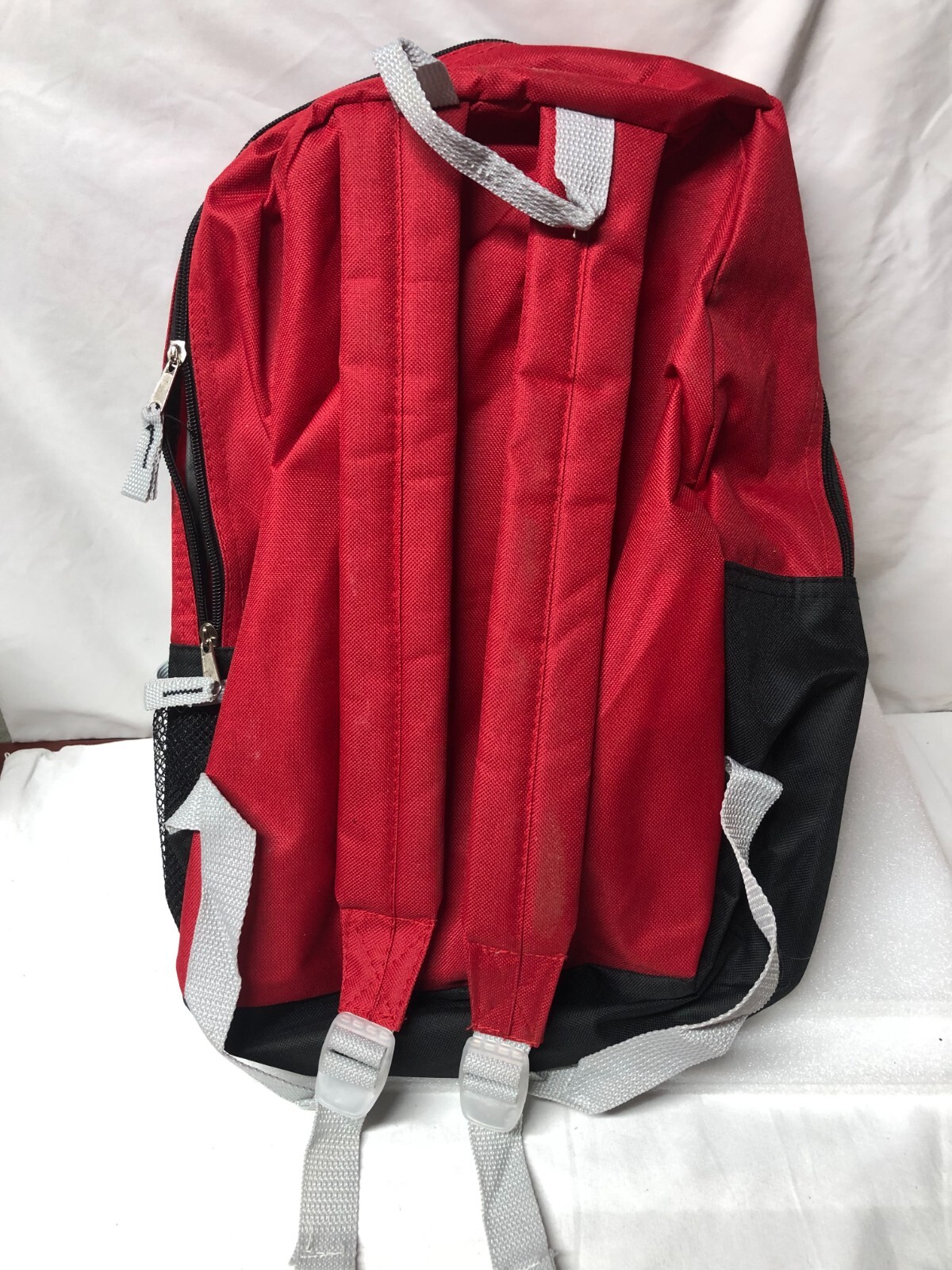 New with Tag Trailmaker Equipment Backpack Black RED 17X14X5 Never Used