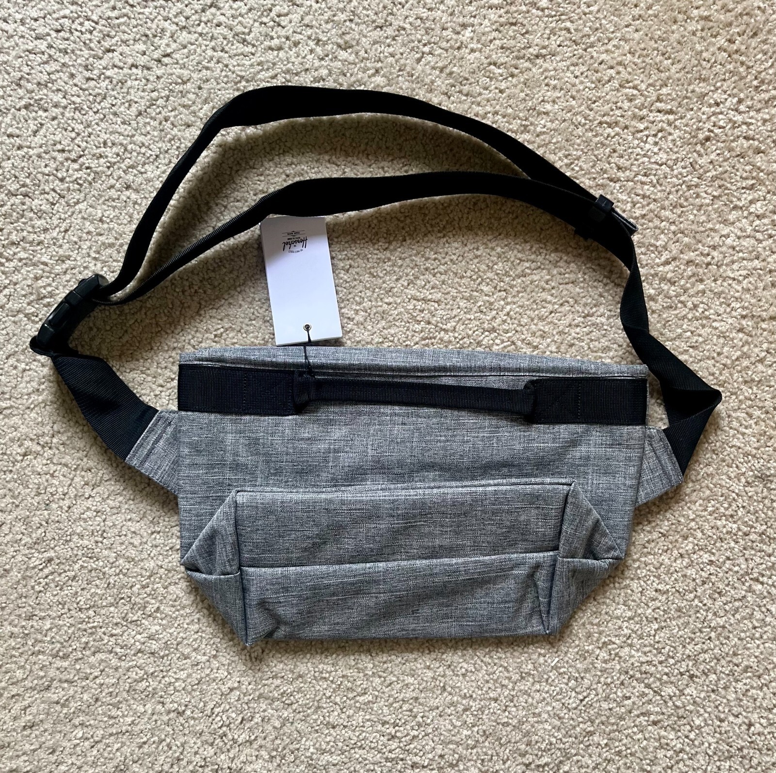 NWT HERSCHEL Messenger Bag Crossbody Grade Mid-Volume Raven Crosshatch Gray 11″