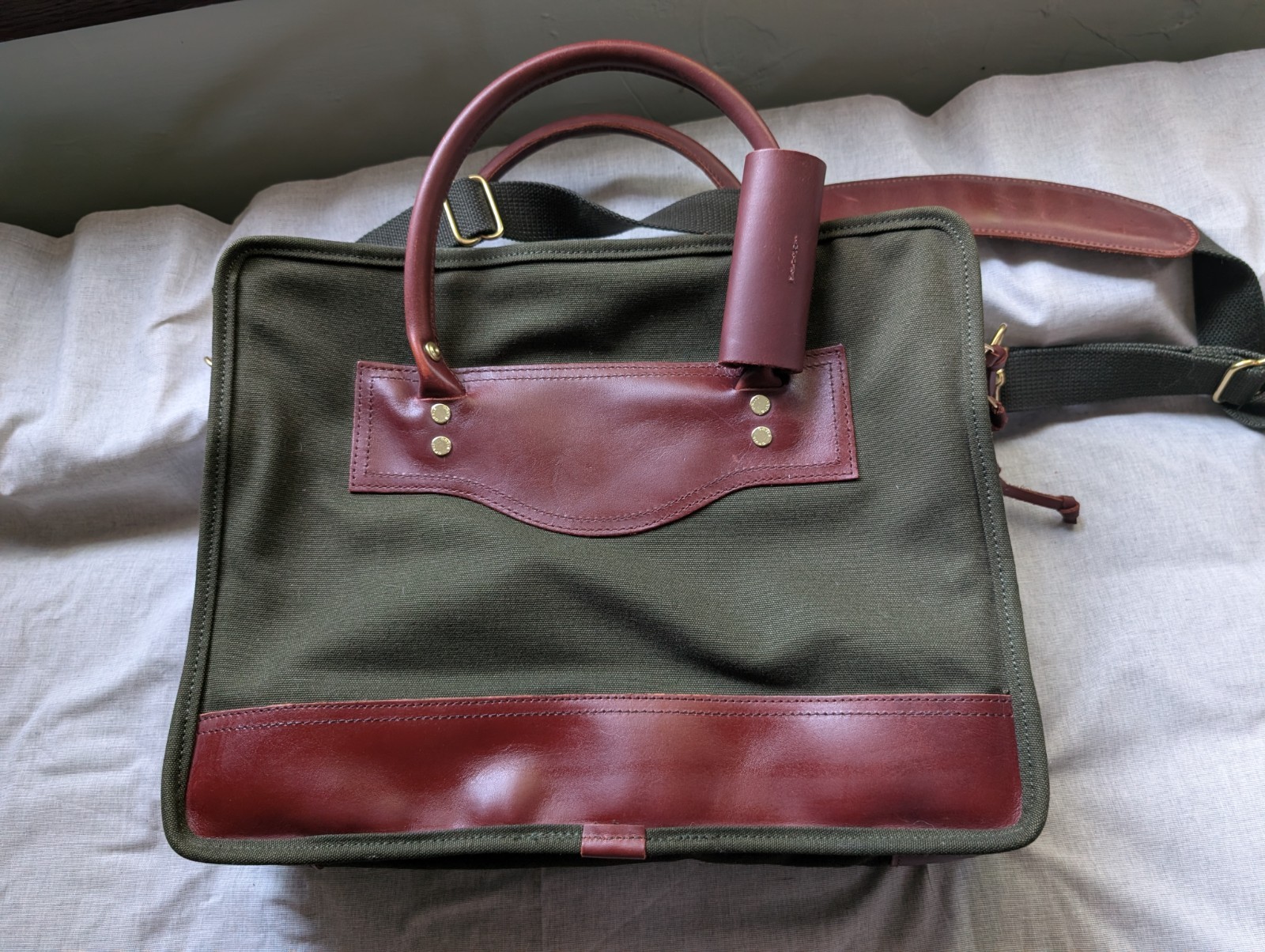 Orvis Green/Brown Briefcase Document Case Zip Cross-Body Strap Plaid Pockets
