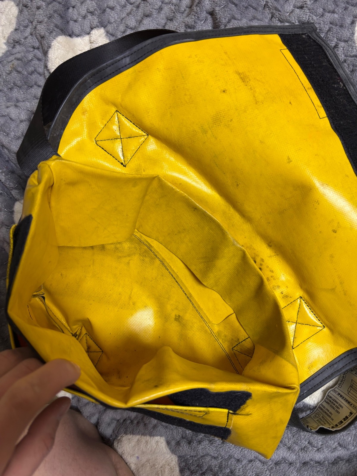 FREITAG KNIGHT Rider F31 RARE YELLOW × BLACK Messenger Crossbody Shoulder Bag