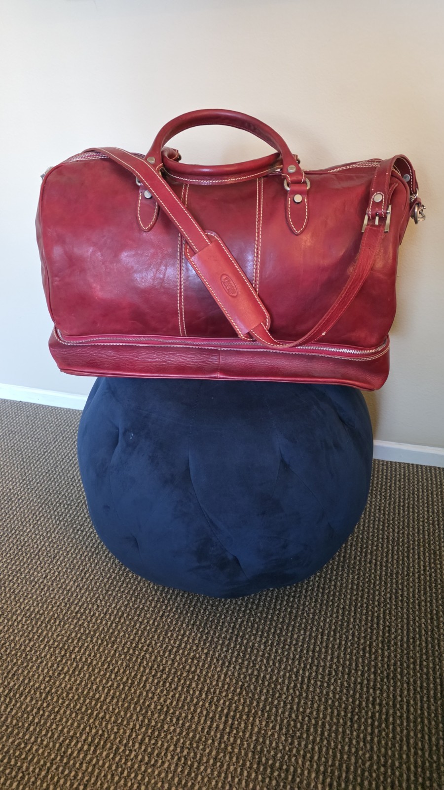 Red FLOTO Venezia Traveler classic Calfskin leather duffle bag