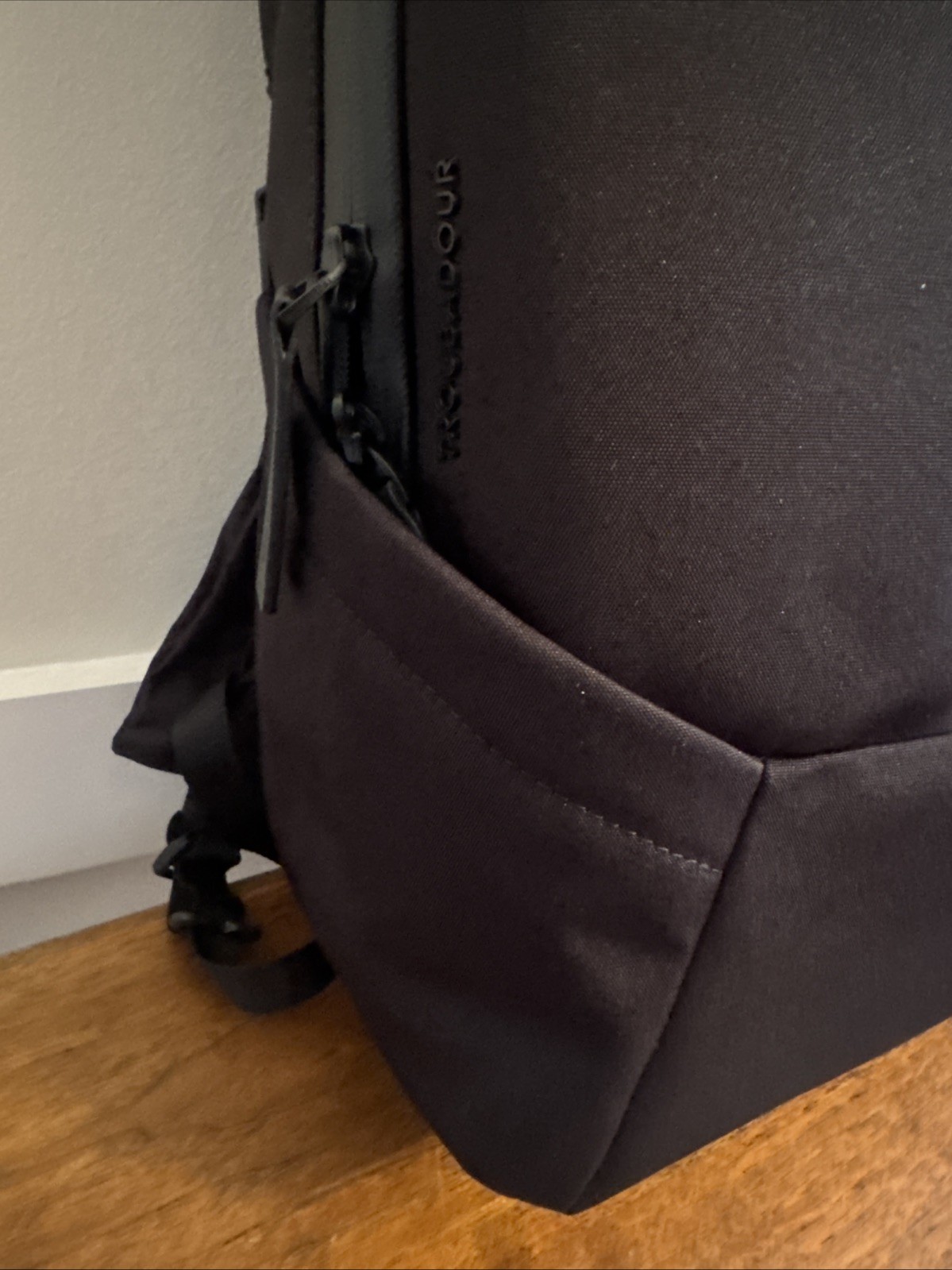 NWT Troubadour Apex Backpack 4.0 Black 22L, with Original Packaging