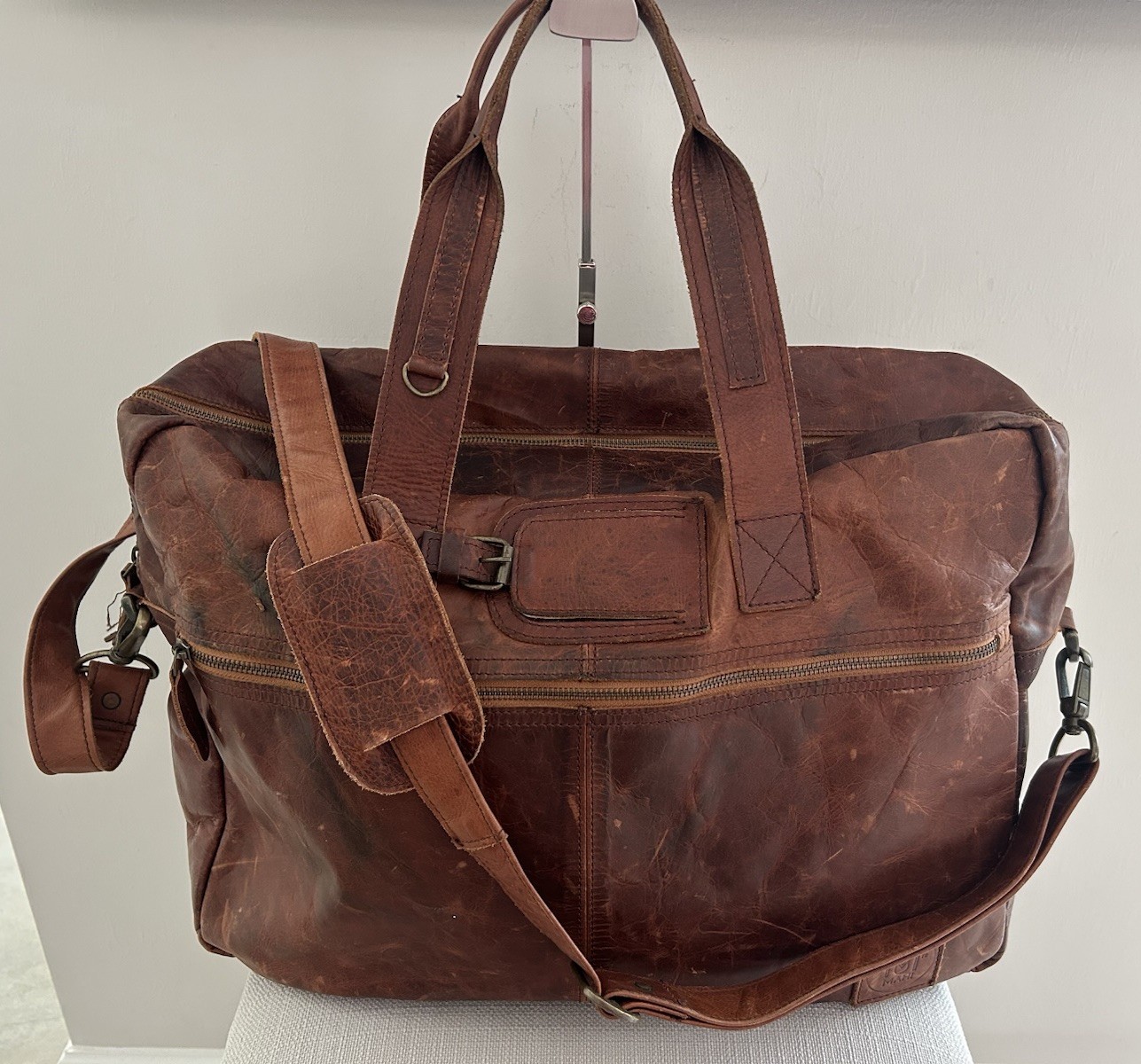 MAHI Leather Duffle Distressed