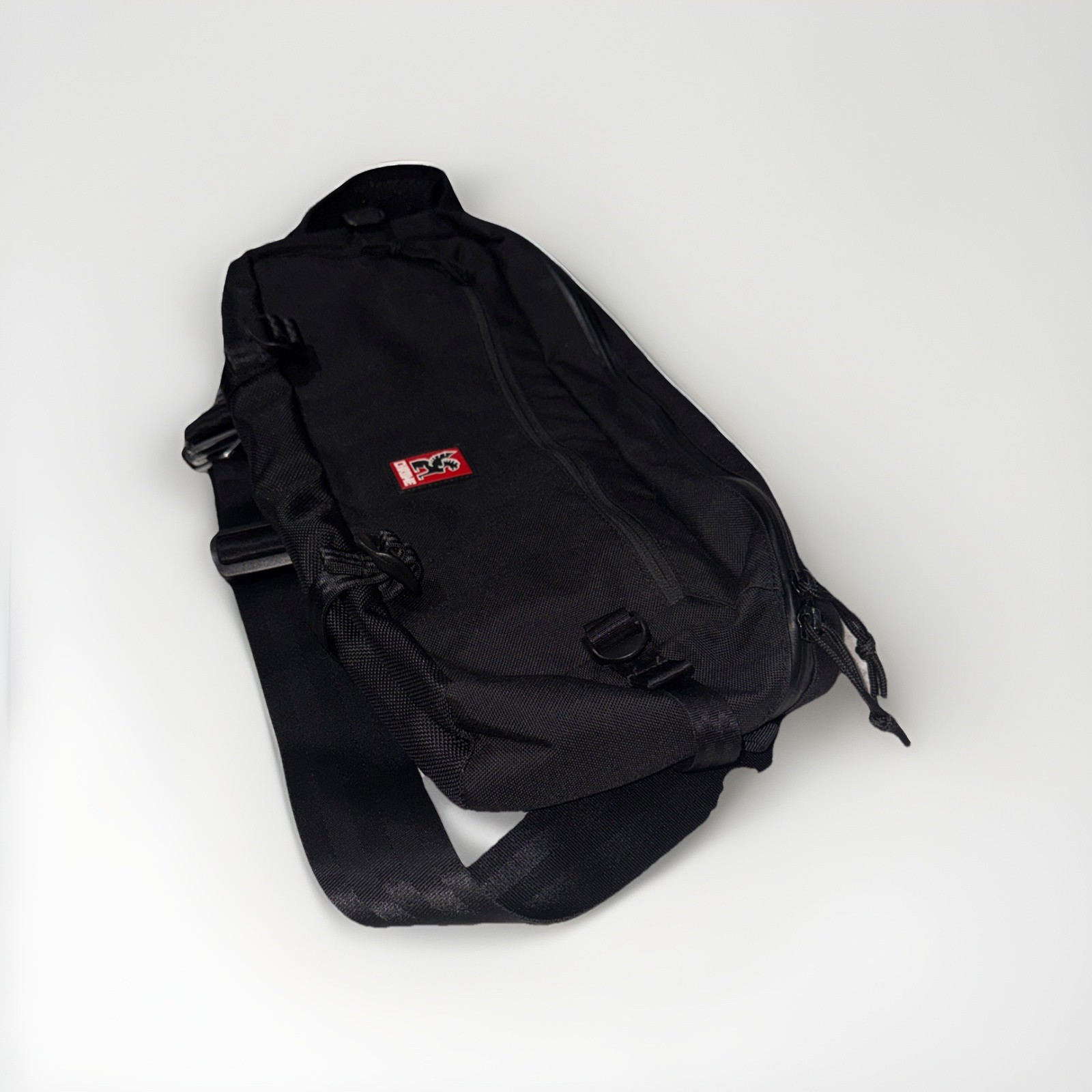 CHROME INDUSTRIES KADET SLING BAG BLACK