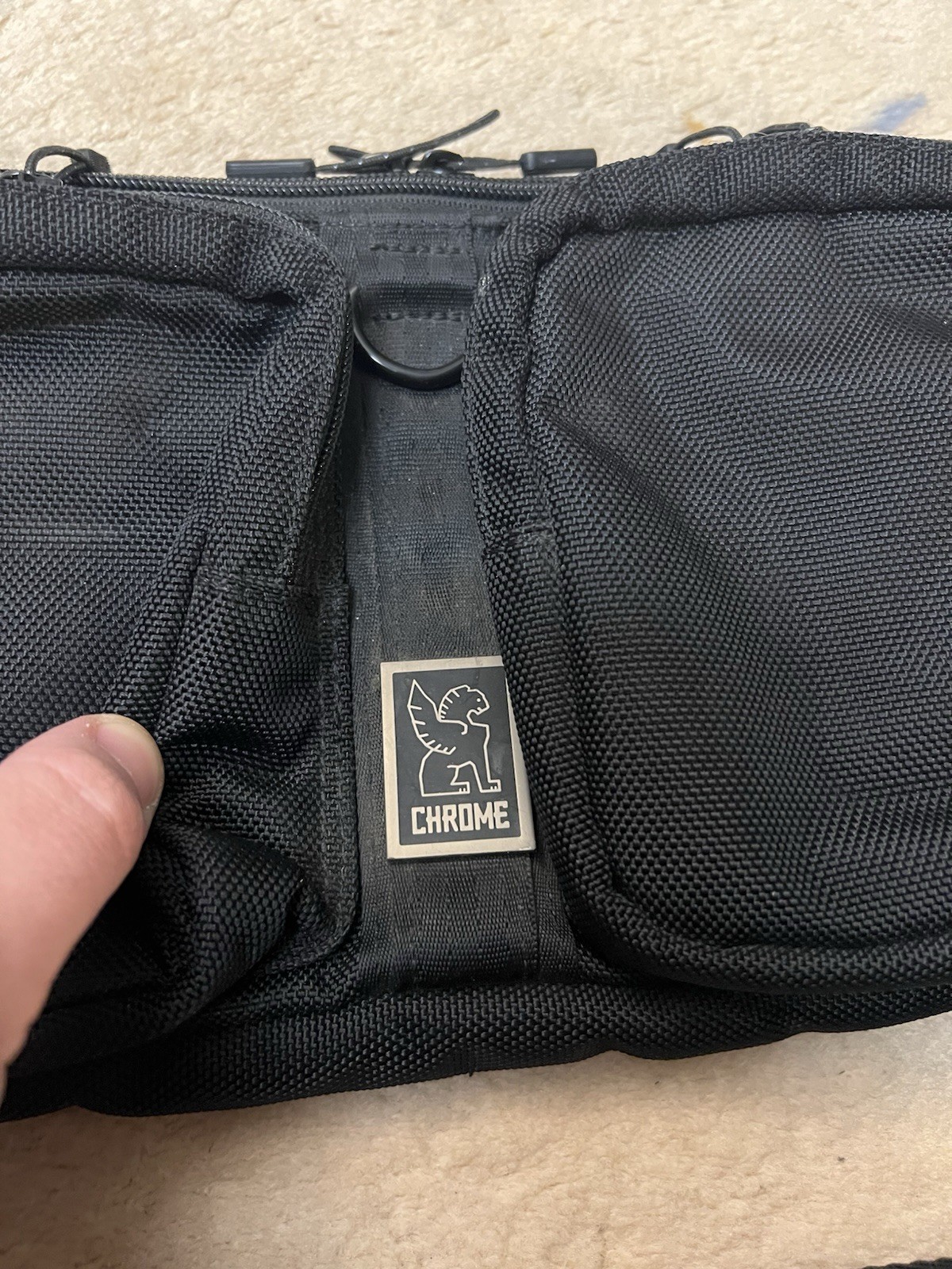 Chrome Industries MXD Segment Notch Sling Bag Low Profile Crossbody Black READ