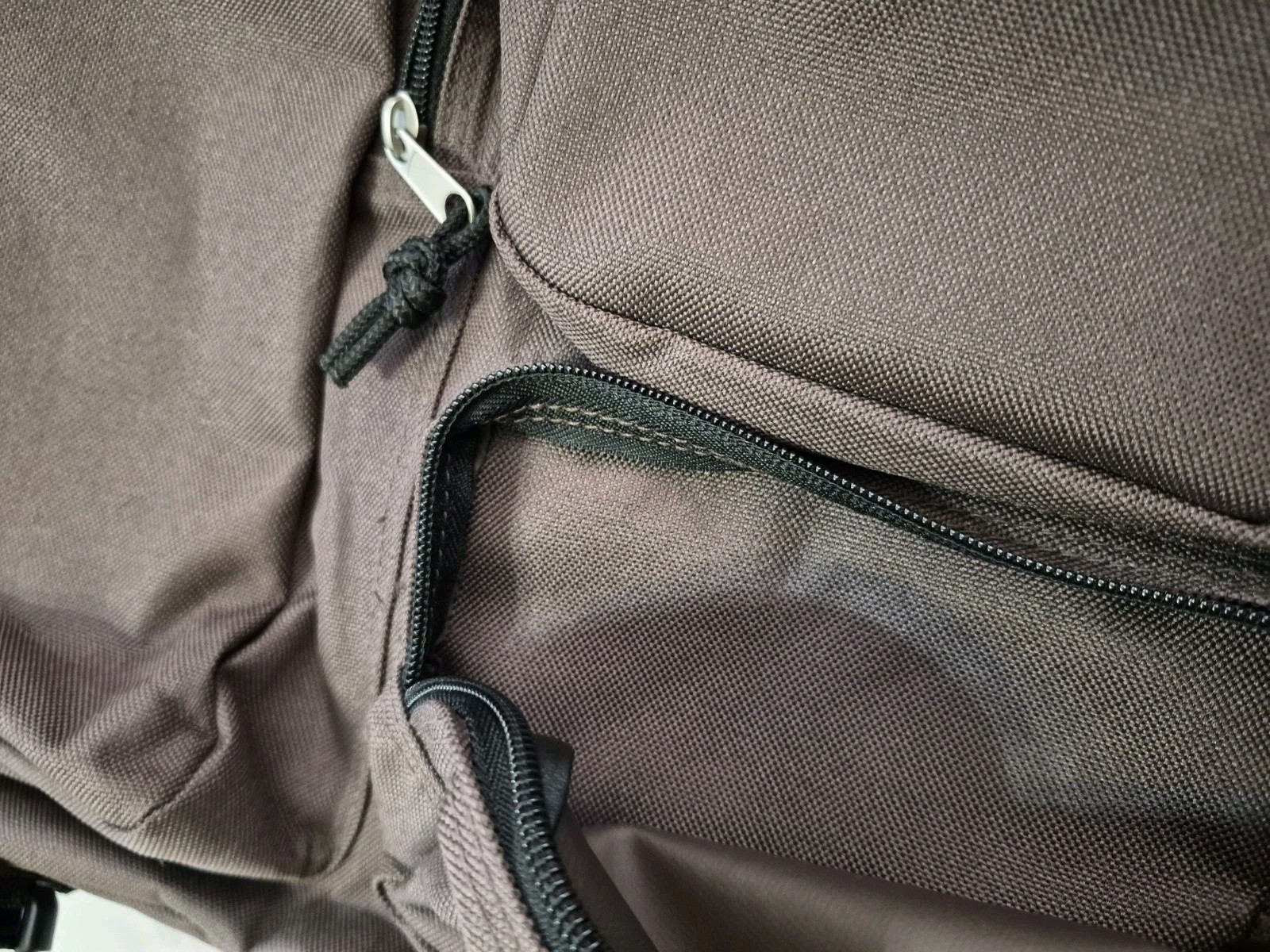 Perry Ellis Messenger/Travel Bag, Adjustable Strap, Expandable Roomy, Dark Brown