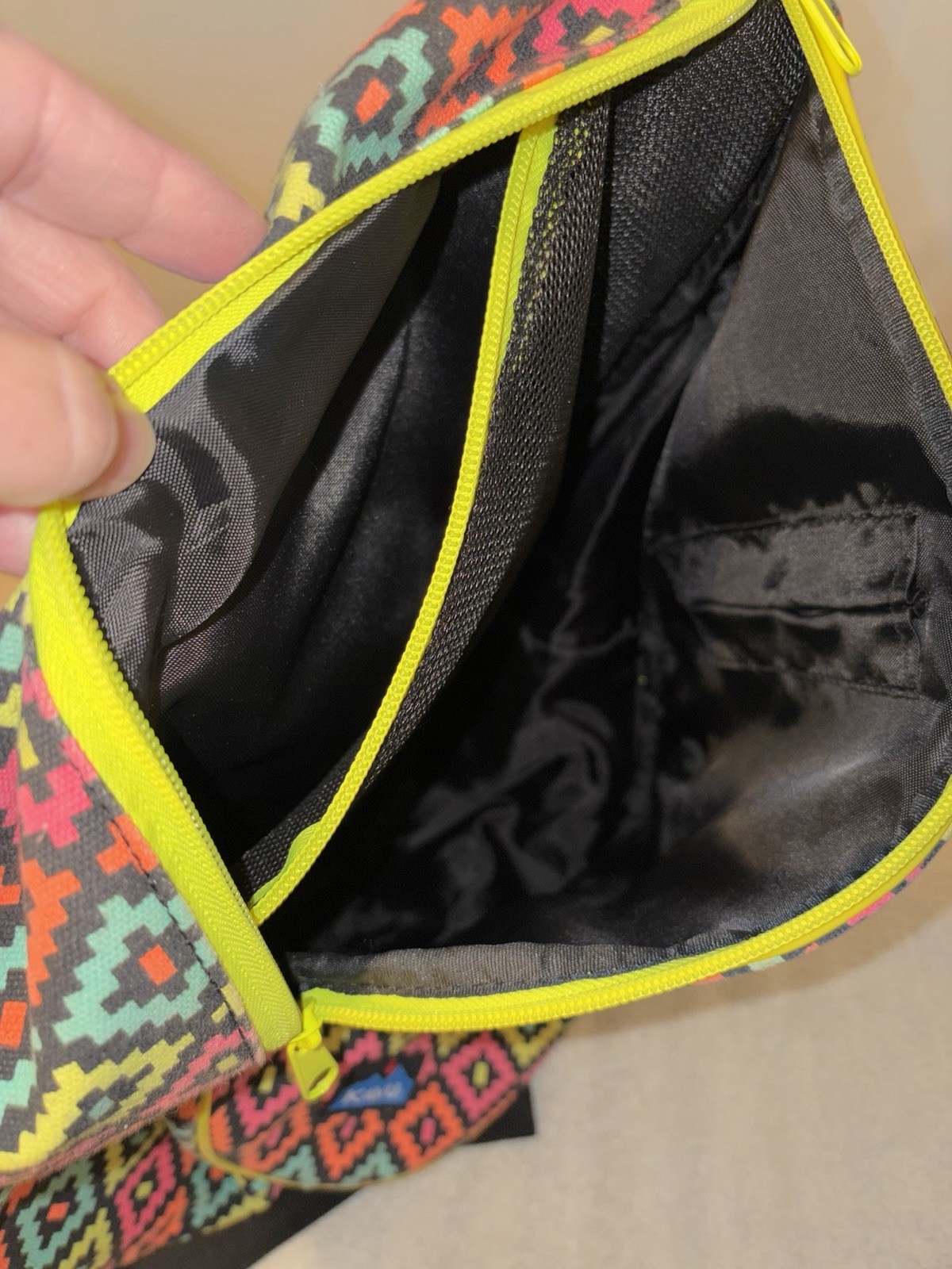 KAVU Multicolor Geometric Sling Bag Adj Crossbody Rope Zip Closure Cup Holder