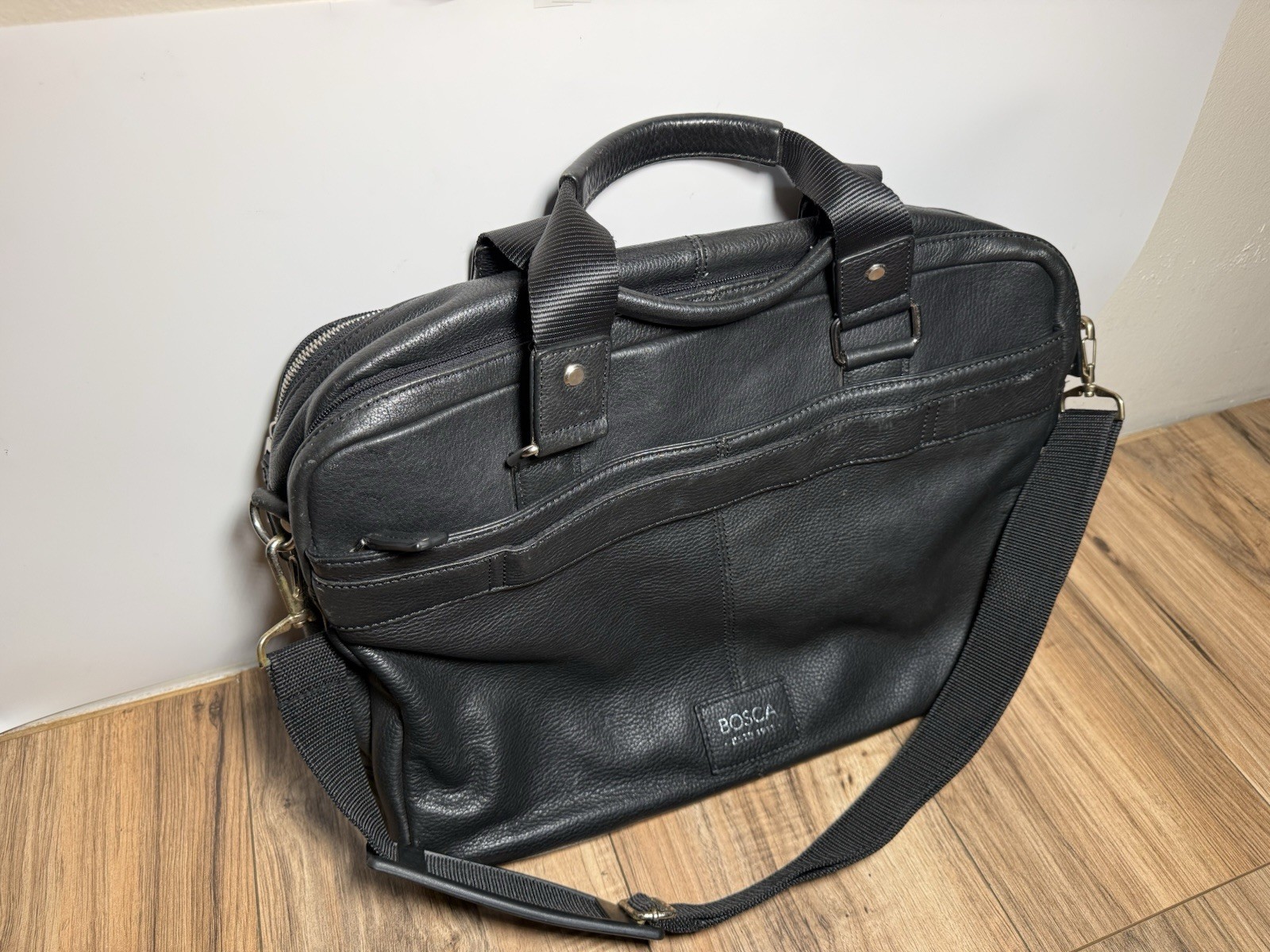 Bosca Full Grain Black Leather Monfrini Stringer Briefcase Laptop Messenger Bag