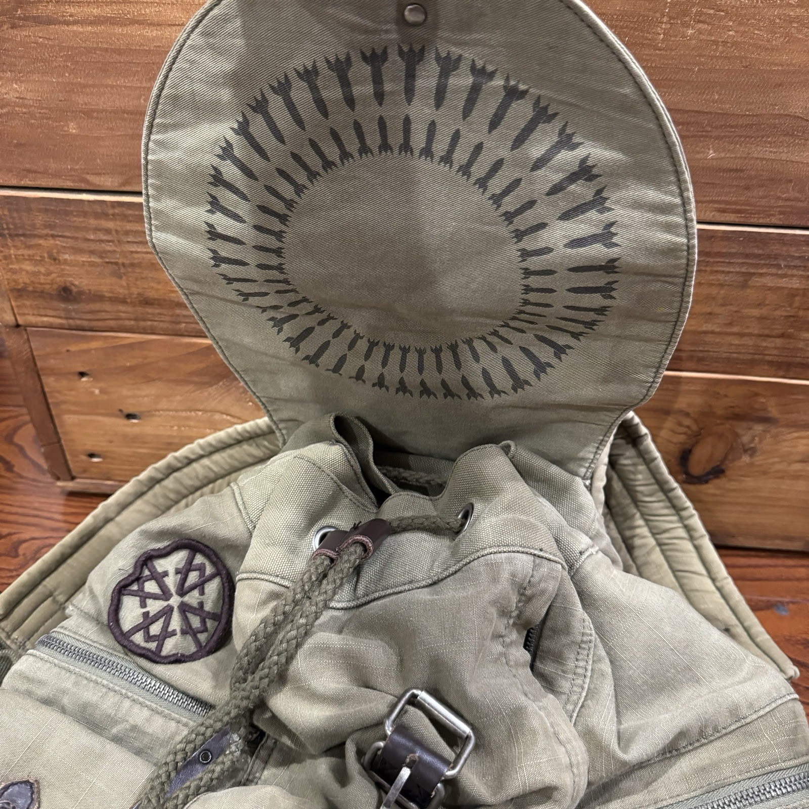 A KURTZ MENS Military Style BACKPACK Green GOOD CONDITION