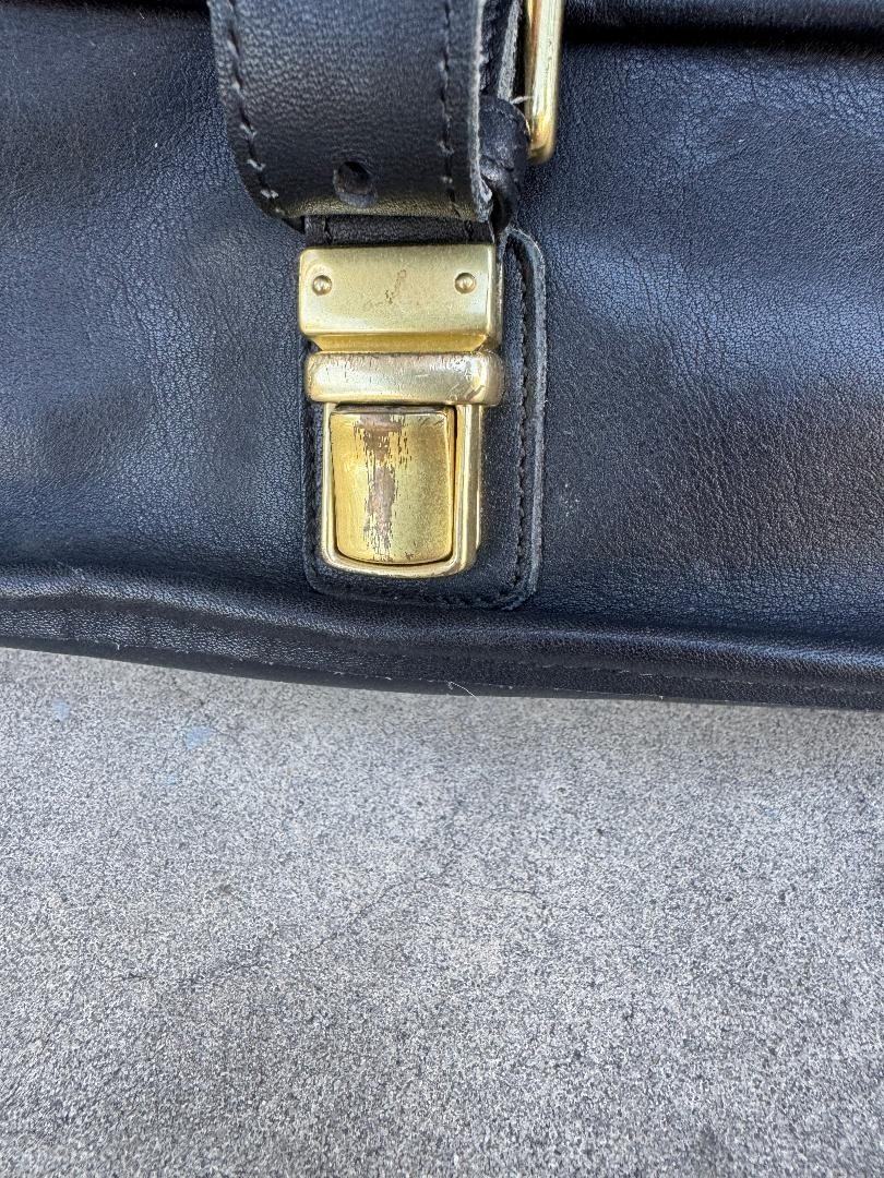 Coach Smooth Leather Black Briefcase Messenger Bag Shoulder Laptop 16x11x5
