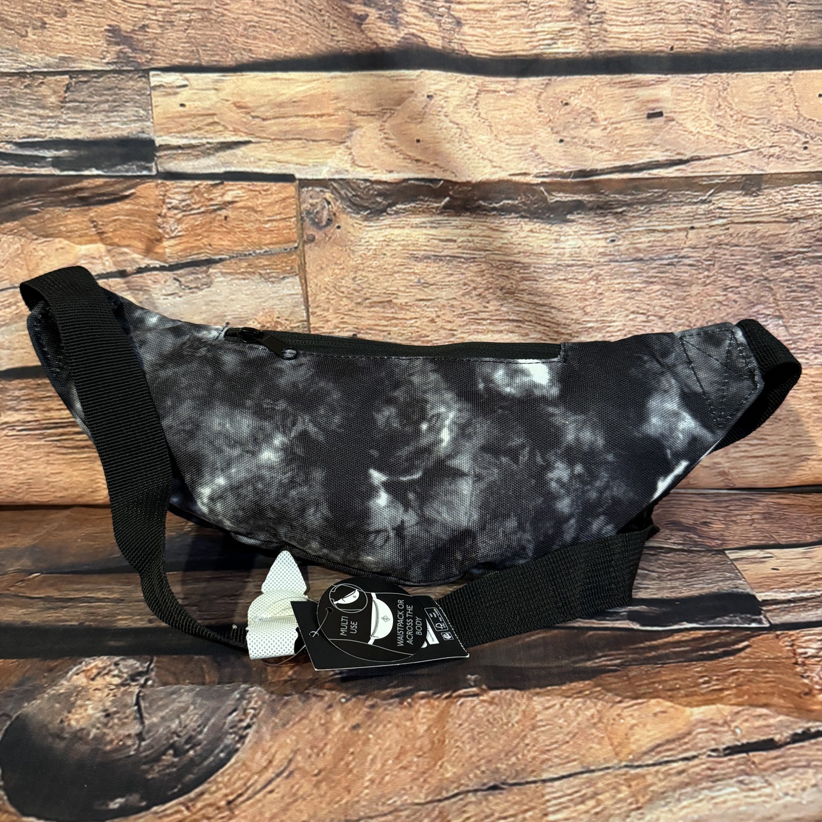 No Boundaries Men’s Tie Dye Fanny Pack Waist Bag Black White Adjustable Strap