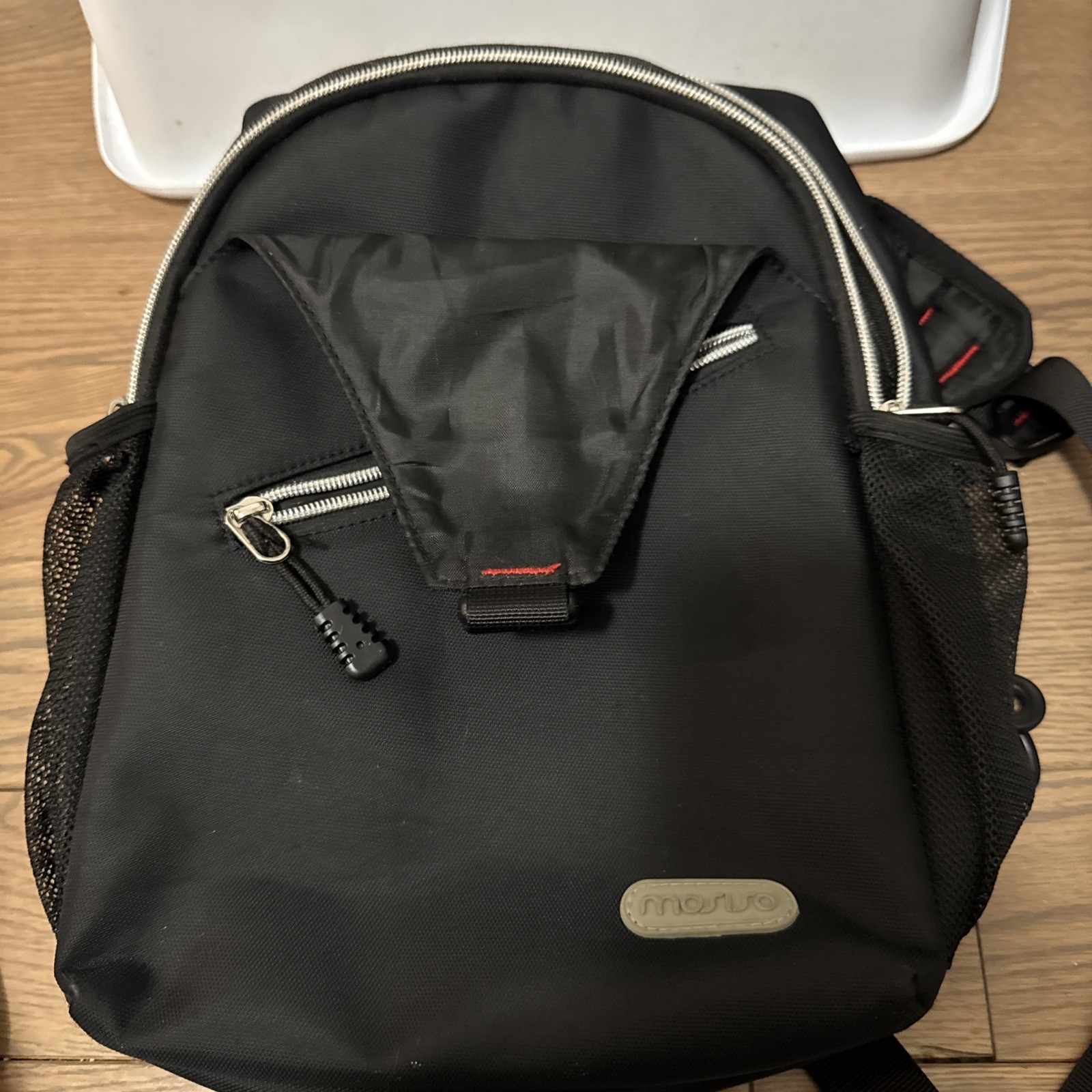 Mosiso Black Mini Sling Shoulder Bag 12-in x 9.5-in x 2.5-in Headphone Opening
