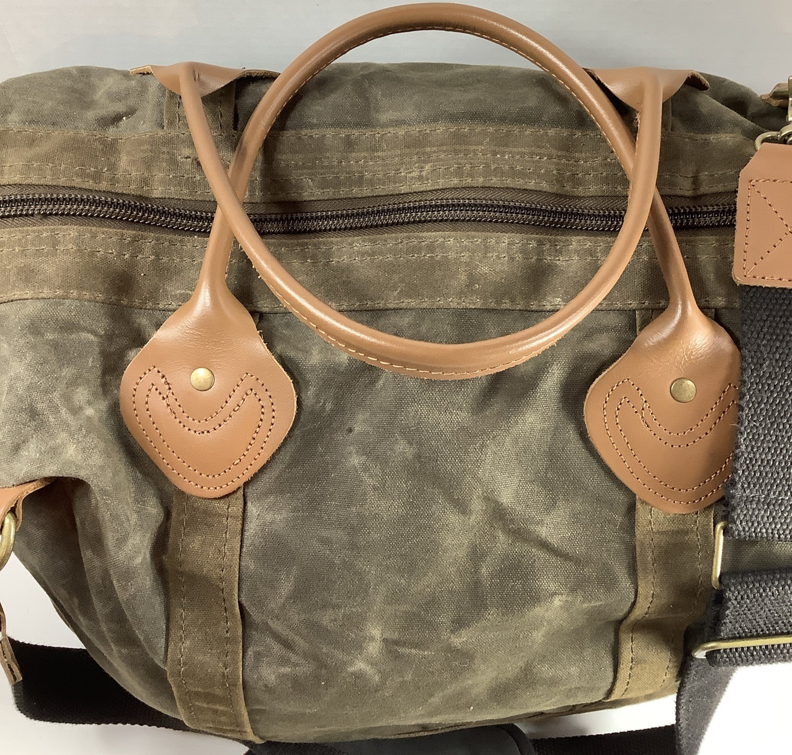 CB Station Waxed Canvas Duffle Bag Olive Green Leather Trim Travel 21”