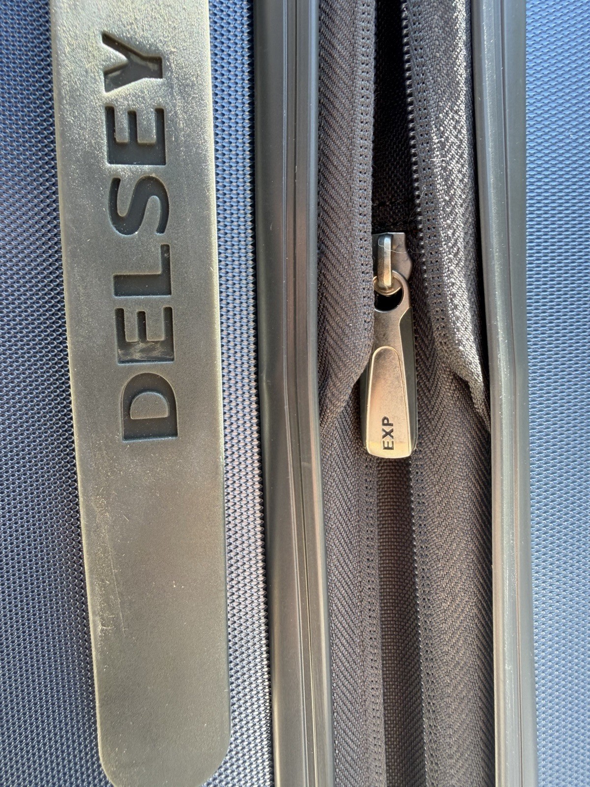 DELSEY PARIS Hardside Expandable Luggage BLUE Spinner Wheels 32 Inch W TSA Lock