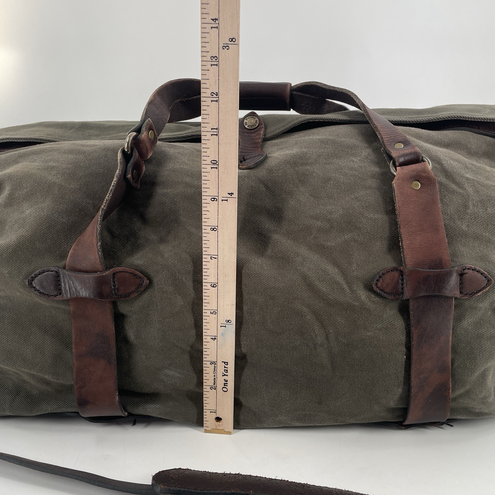 Filson Rugged Twill Duffle Bag in Otter Green – Old Size 25” – Bridle Leather